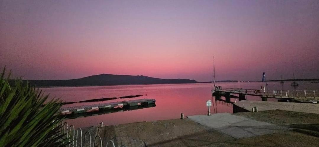 Perfect 10 - 10 To 13 Sleeper Luxury Holiday Home Breakage Deposit Of R2500 Per Weekend Lease 兰格班 外观 照片