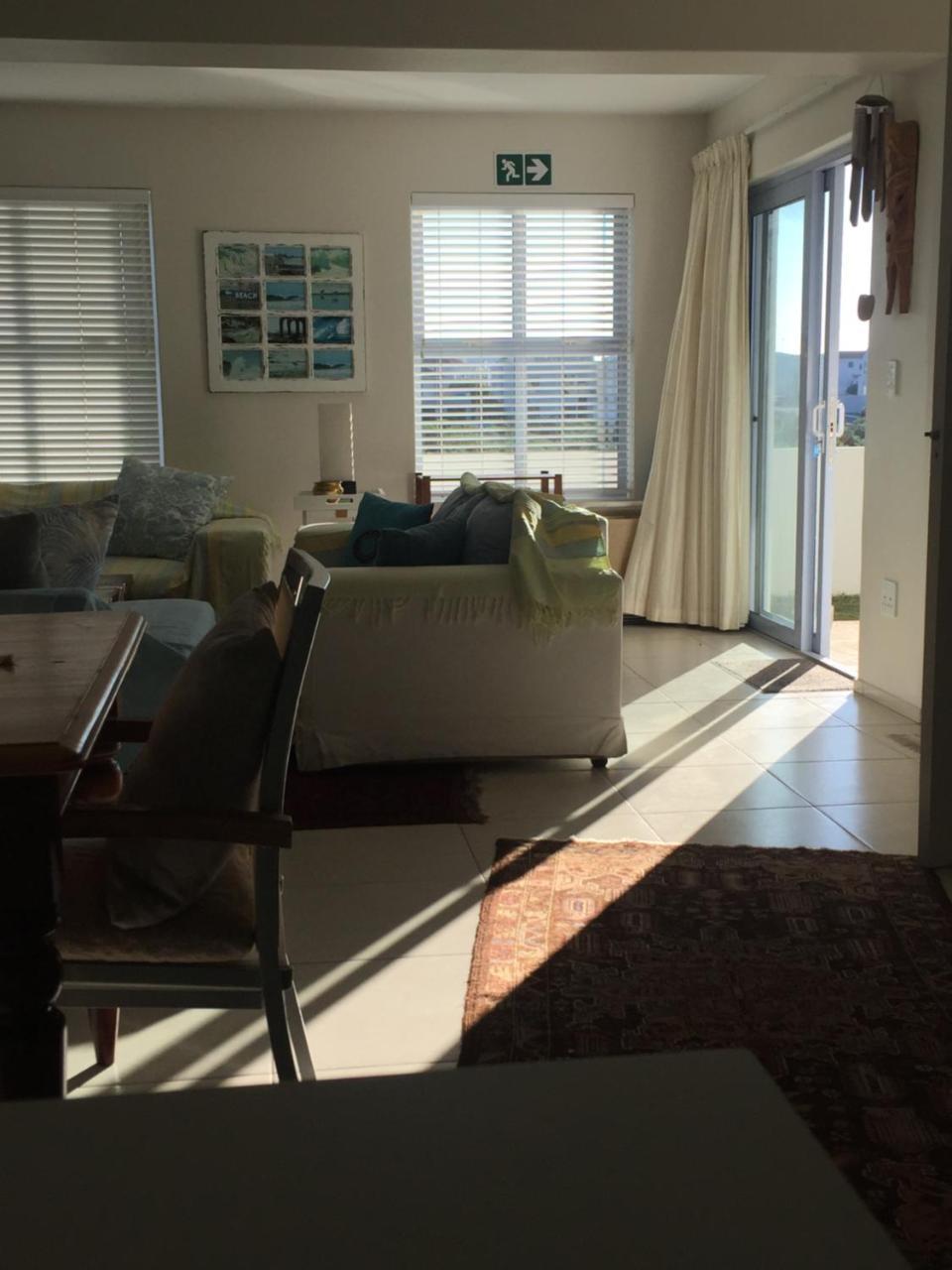 Perfect 10 - 10 To 13 Sleeper Luxury Holiday Home Breakage Deposit Of R2500 Per Weekend Lease 兰格班 外观 照片
