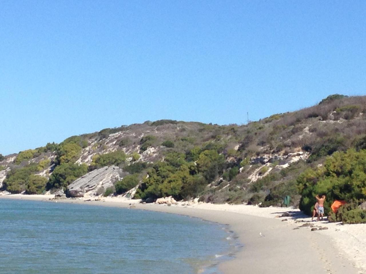 Perfect 10 - 10 To 13 Sleeper Luxury Holiday Home Breakage Deposit Of R2500 Per Weekend Lease 兰格班 外观 照片