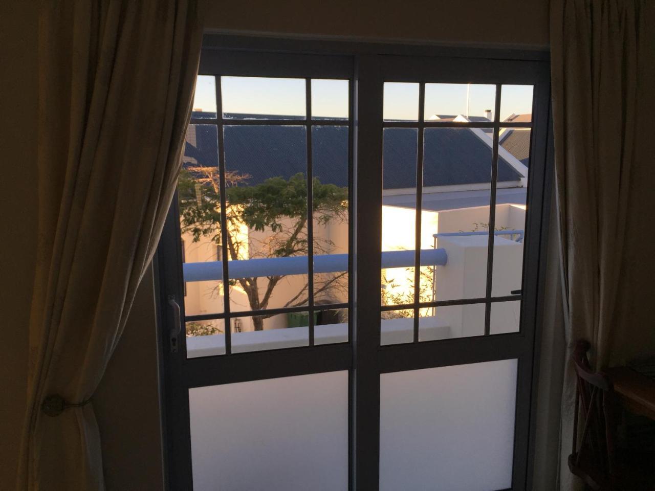 Perfect 10 - 10 To 13 Sleeper Luxury Holiday Home Breakage Deposit Of R2500 Per Weekend Lease 兰格班 外观 照片